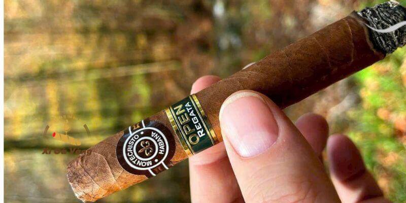 Hút xì gà Cuba như thuốc lá là lỗi thường gặp.